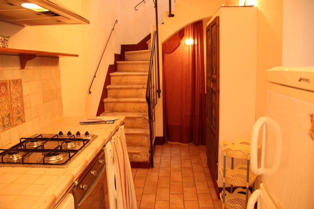 Delizioso Trilocale In Centro Apartamento Montemerano Habitación foto